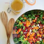 Recept rijkgevulde salade met avocado granaatappelpitjes mandarijn en peccannoten kha gezond | buuf-buuf.nl